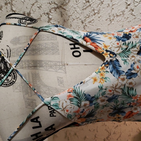 Summer dress - Picture 5 of 6